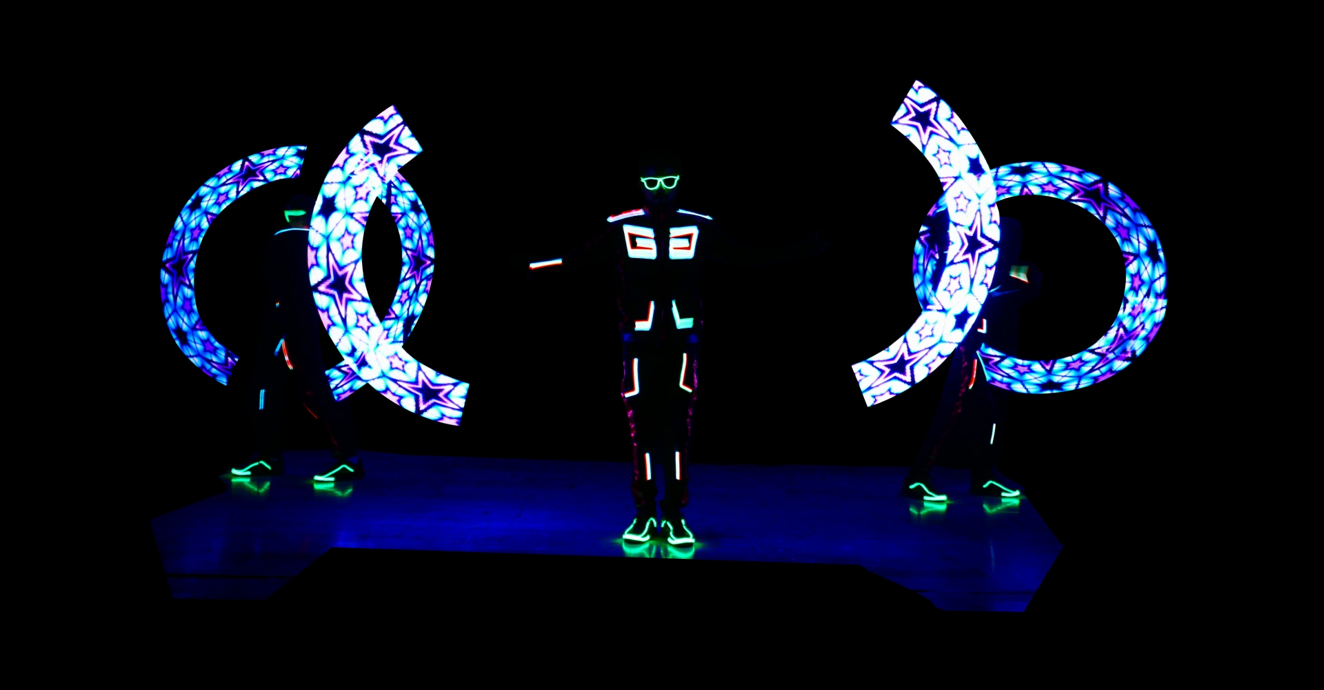 Visual Pixel Poi by Skeleton dance crew